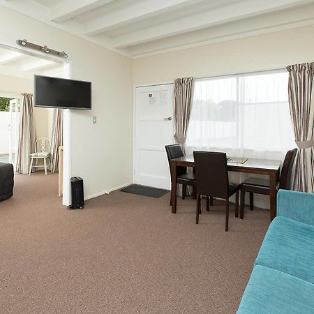 Marina Court Motel & Apartments Whangarei Extérieur photo